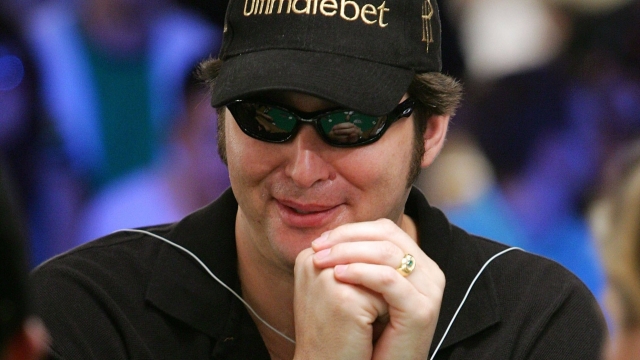 A champion poker player explains how to tell when someone’s lying