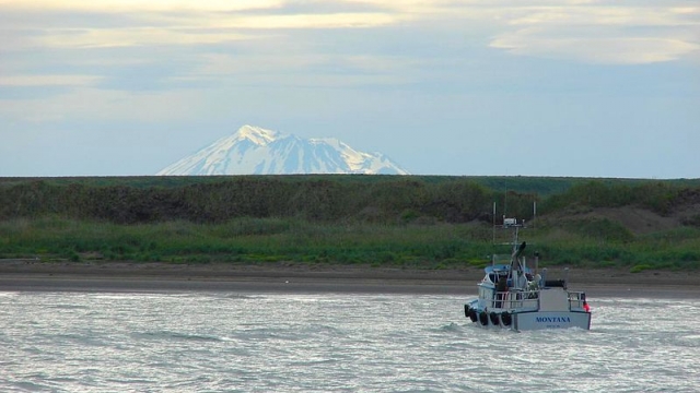 EPA begins processing over 839,000 comments on Bristol Bay