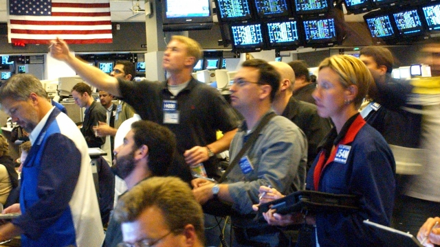 Here’s a super-quick guide to what traders are talking about right now (AAPL)
