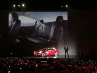 Tesla fires hundreds of workers: reports